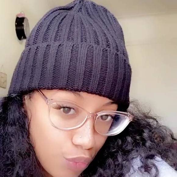 prettyvanna24